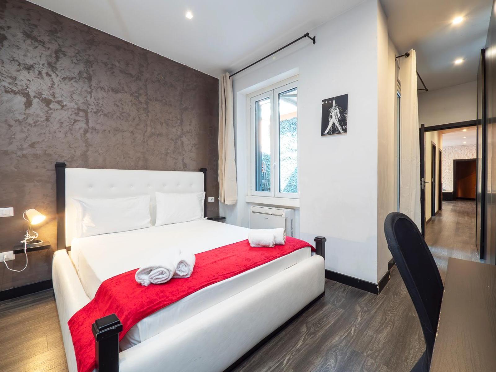 Xenia - Spacious Four-room In Moscova Apartment Mailand