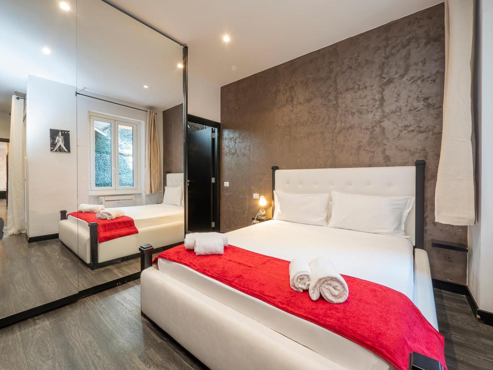 Xenia - Spacious Four-room In Moscova Apartment *